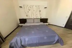 Bolshaya Uyutnaya Kvartira V Tsentre Permi Flat, Perm