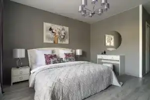 V 10 Minutakh Ot Dendrologicheskogo Parka Flat, Ekaterinburg