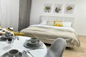 Uyutnaya i Bolshaya v Putilkovo Flat, Putilkovo