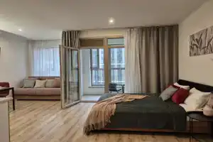 Studiya S Teploy Lodzhiey U Tts Veer-Moll Flat, Ekaterinburg