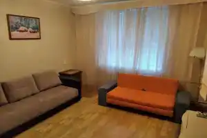 Prostornaya Stalinka Ryadom 7 Bolnitsey Flat, Volgograd