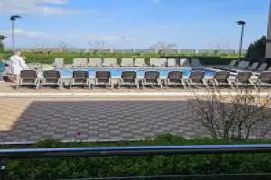 Na Pervoy Linii V Vidom Na More Apartments, Taganrog