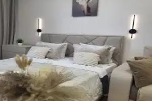 Shikarnaya Studiya Flat, Abakan