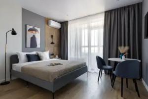 Prirodnaya 10 Flat, Znamenskiy