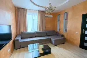 Uyutnaya Na Sovetskoy Flat, Brest