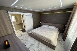 2 Apartments, Neftekamsk