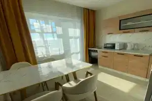 Svezhaya 2-Komnatnaya Vozle Bolnitsy Flat, Yakutsk