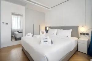 Resort D305 Beachfront One-Bedroom Apartments, Layan Beach