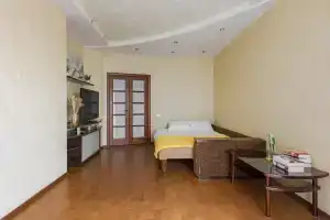 Chistaya I Uyutnaya U Loshitskogo Parka Flat, Minsk