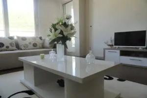 Lyuks S Odnoj Spalnej na Žrtava Fašizma Apartments, Budva