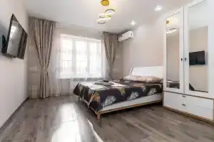 2 Nochi Na Ulitse Kongressnaya 33 Flat, Krasnodar