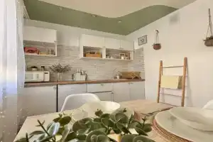 Uyutnaya Studiya Na Vyezde V Gorod Flat, Nizhniy Tagil