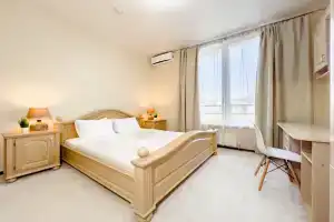 U Morya S Vidom Na Gory I Ozero V ZHK Chistye Prudy Flat, Adler