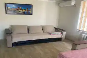 Na Ulitse Geroyev Pionerov 73 Flat, Kamensk-Shakhtinsky