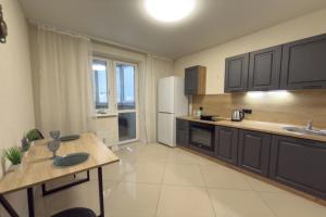 1-K Ryadom S Tts Kristall Apartments, Tyumen