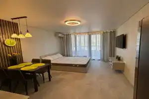 Studiya V Parke U Morya Flat, Sevastopol