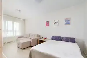 Metro Zolotaya Niva Flat, Novosibirsk