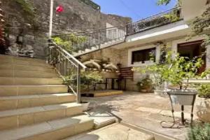 Vita Mundo Apartments, Kotor