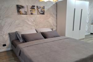 Novaya Uyutnuyu Studiya Vozle Aeroporta Tolmachyovo Flat, Ob'