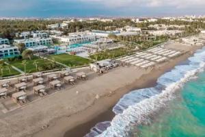 Paloma Finesse Hotel, Side