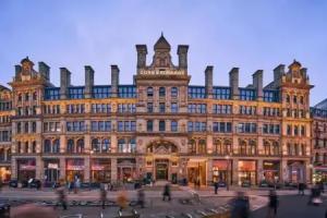 Apartment hotel Roomzzz Manchester Victoria, Manchester