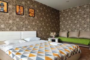 Na Moskovskikh Stroiteley 12 Flat