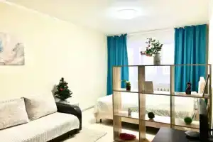 Den I Noch Flat, Ulyanovsk