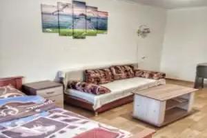 Na B-Re Yunosti Apartments, Cheboksary