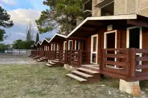 Bzyipta Bungalow, Candripsh