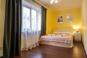 Apartments S Balkonom I Vidom Na Gorod V Tyrnauze from Kvartiruking, Tyrnyauz