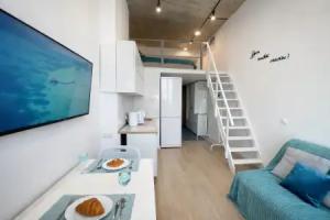 Schastlivye Metry Dvukhurovnevye v Dome s Termy Vidnoe i TC Galereya Apartments, Vidnoye