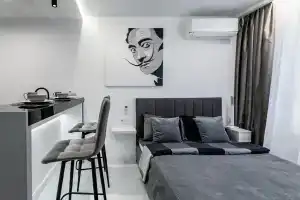 Uyutnaya Studiya Flat, Glukhovo