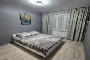 Prostornaya I Uyutnaya Flat, Ob'