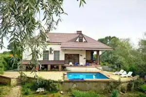 S Letnim Basseynom V Rogozhkino Private House