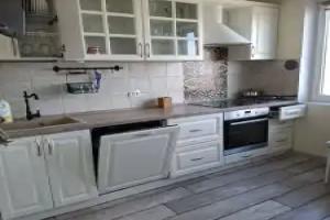 Prostornaya na Grebnom Kanale s Vidom na Gorod Flat, Brest