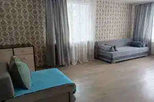 Na Ulitse Lva Tolstogo 34 Flat, Serov