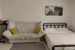 Uyutniy Tsentr u Tts Zhemchuzhina Apartments, Tobol'sk