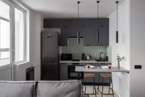 Studiya Seraya Flat, Novoivanovskoye