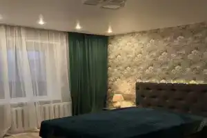 Trekhkomnatnaya Kvartira 1 Mikrorayon 13 Flat, Kurgan