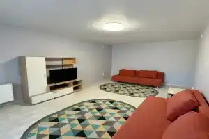 V Tsentre Ishima Prostornaya Flat, Ishim