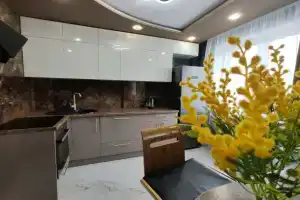 Sovremenniye V Rayone Aeroporta Apartments, Ekaterinburg