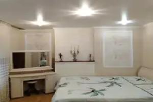 in the city center by the sea with a garden + barbecue, parking Private house, Taganrog