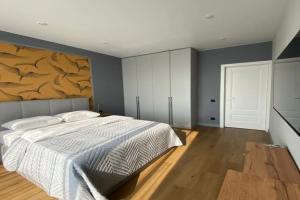 V ZHK Atlantis Deluxe Flat