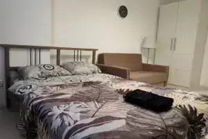 Svetlaya S Bolshoy Komnatoy Flat, Samara