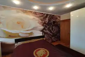 Shikarnaya Dvukhkomnatnaya Flat, Shcherbinka