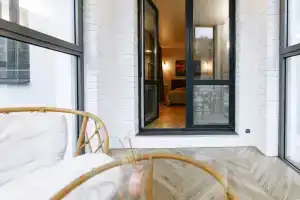 V Paruse Flat, Pskov