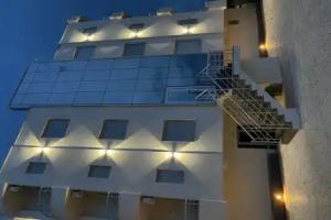 Al Hotel, Vlore