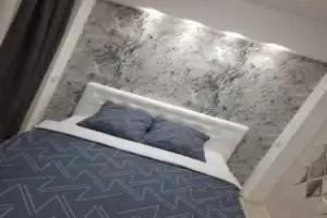 V 5-m Mikrorayone 18 Flat, Achinsk