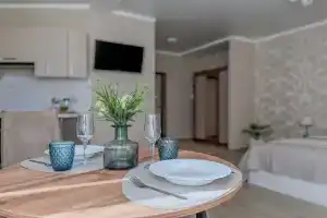 Studiya Green FOX v ZhK Progress v samom tsentre goroda Flat, Astrakhan