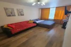 Na Bulvare Vishnyovy 3 Flat, Chekhov
